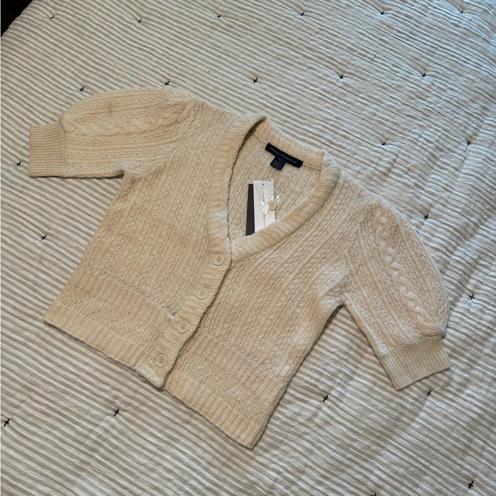 NWT French Connection Deep V Neck Short Puff Sleeve Button Front Cardigan Top L